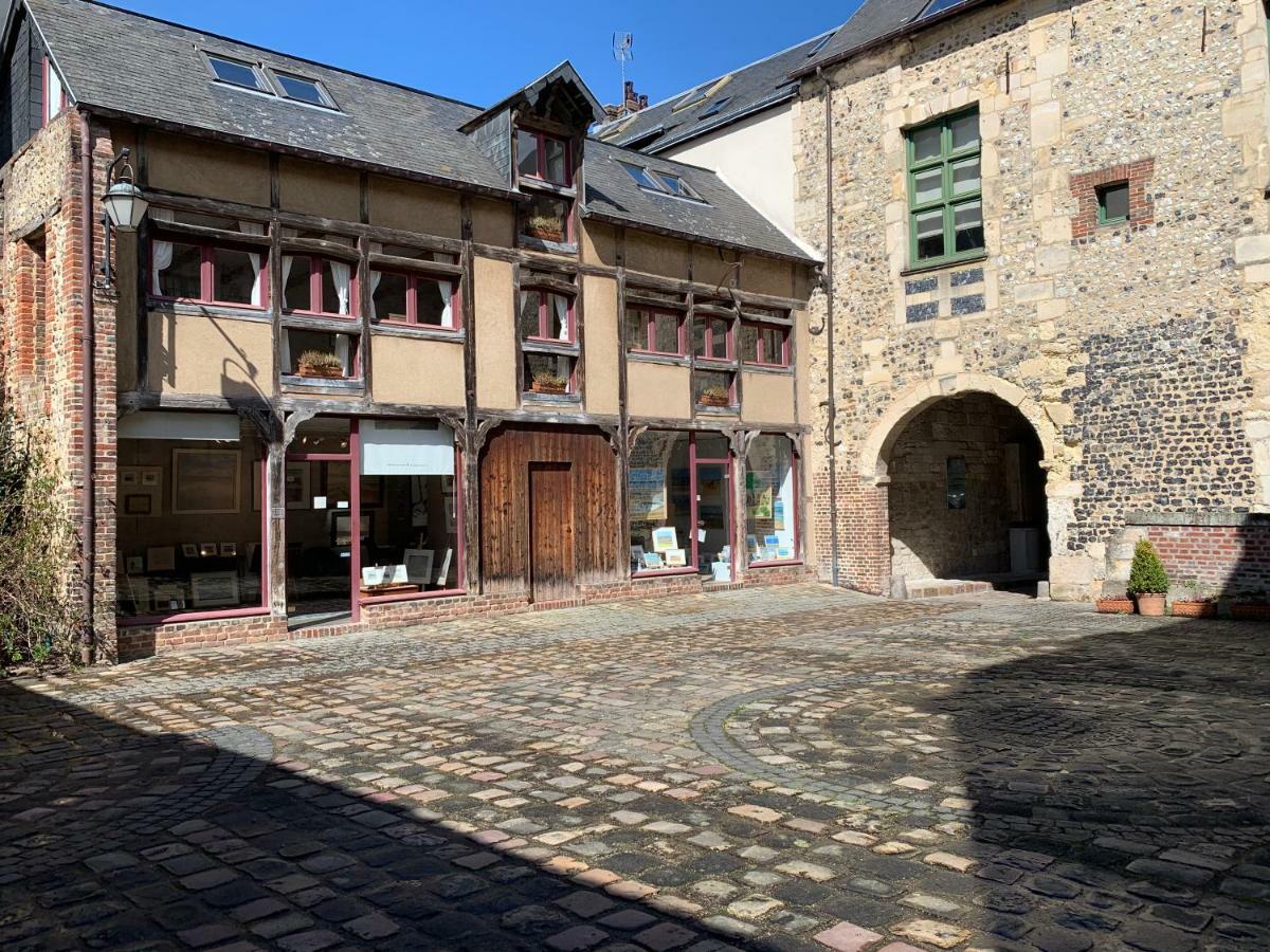 Fenetres Sur Cour - Centre Historique - Apartment Онфльор Екстериор снимка